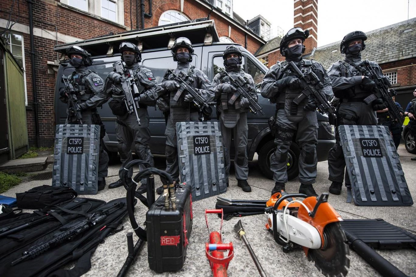 Counter Terrorist Specialist Firearms Officers (CTSFO): Οι «άτρωτοι» της βρετανικής αντιτρομοκρατικής (Βίντεο)